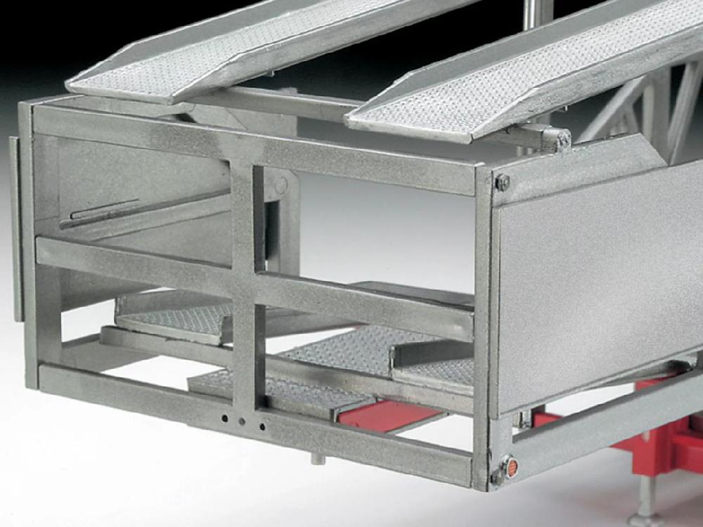 Revell Auto Transport Trailer