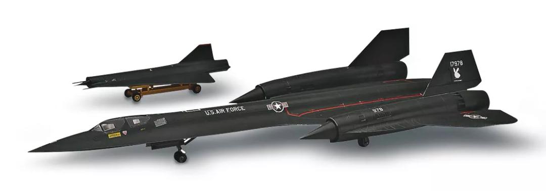 revell LOCKHEED SR-71 BLACKBIRD