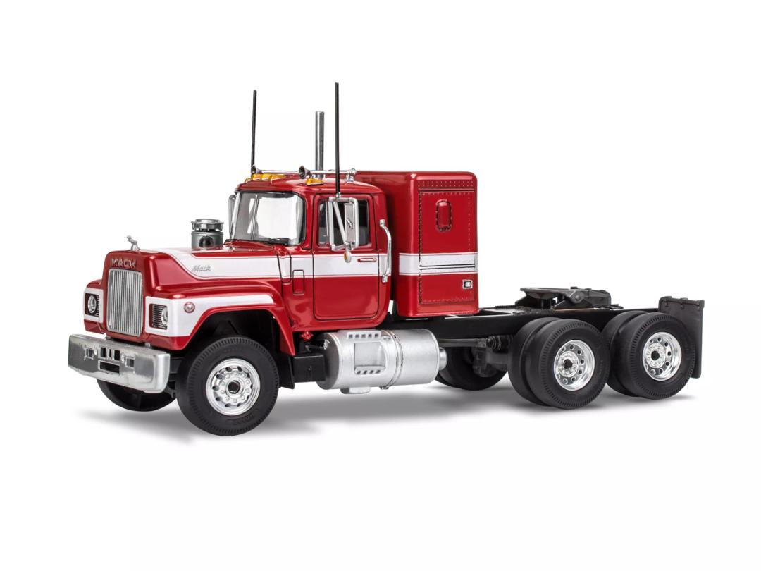 revell Mack R Model Semi Truck