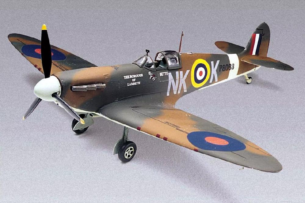Revell Spitfire Mk-II (11/98)