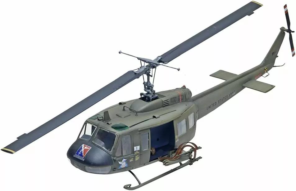 revell UH-1D HUEY GUNSHIP