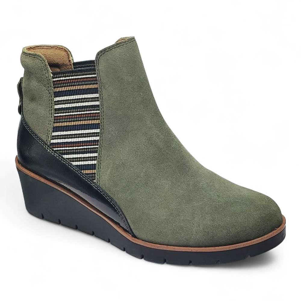 revere comfort shoes Galway Wedged Boot - Moss Suede