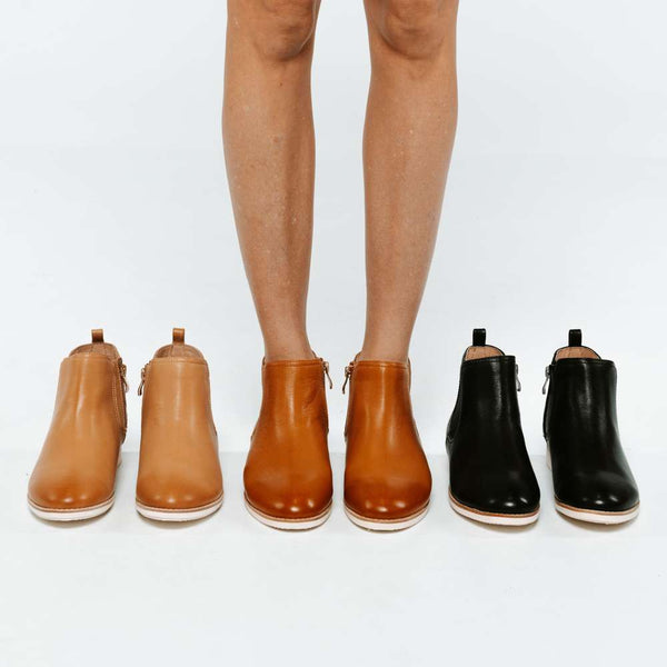 Revere Comfort Shoes Rider Boots - Fawn