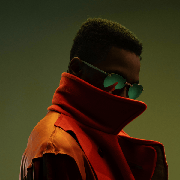 Revo VOYAGER | NRGY M Satin Gold Drive