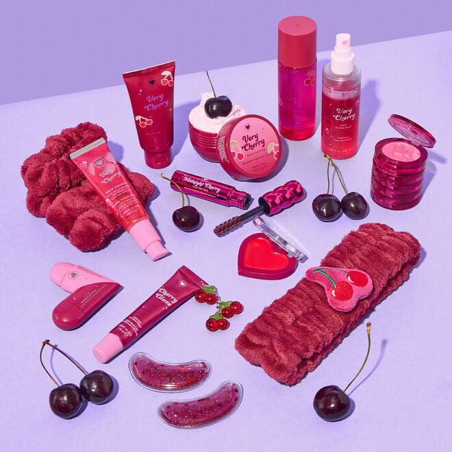 Revolution Beauty London I Heart Revolution Very Cherry Gripping Fixing Mist