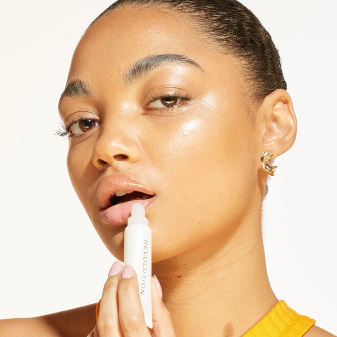 Revolution Beauty London Makeup Revolution Juicy Peptide Lip Balm Clear Ice
