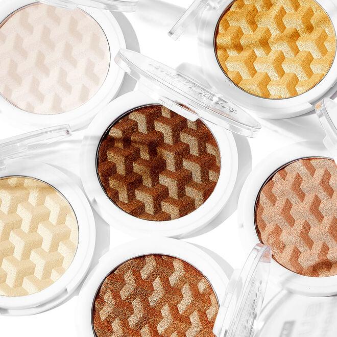 revolution beauty london Relove by Revolution Super Highlighter Cmp