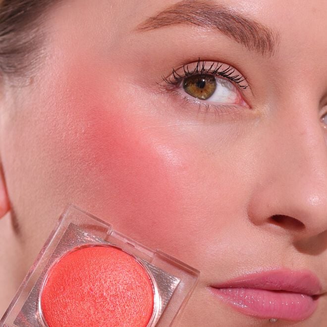 Revolution Beauty London Revolution Beam Bright Blush Orange Crush