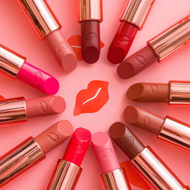 Revolution Beauty London Revolution Satin Kiss Lipstick Chauffeur Nude