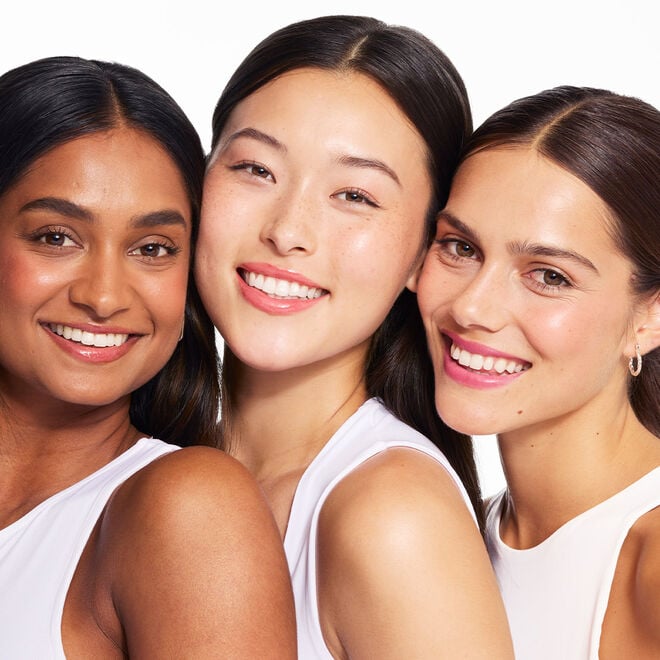 revolution Beauty London Revolution Skin Silk Radiant Satin Serum Foundation