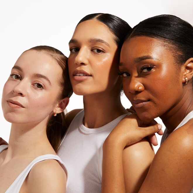 Revolution Beauty London XX Revolution Skin Blur Soft Focus Skin Tint Deep Mocha