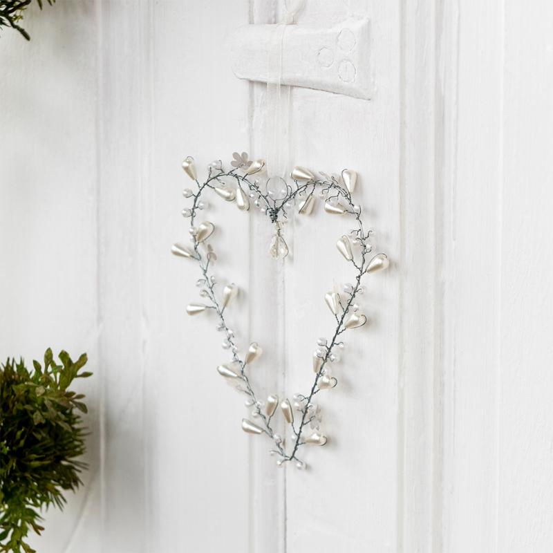 rex london Handmade beaded heart decoration (9x12cm) - White