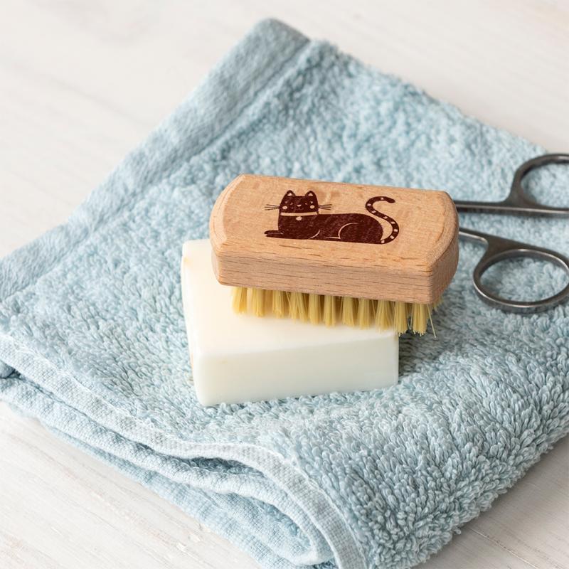 rex london Mini wooden nail brush - Cat
