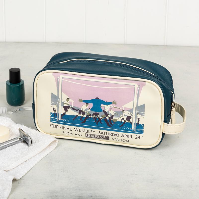 rex london Wash bag - TfL Vintage Poster "Cup Final"