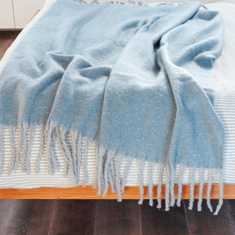 rex london Ultra soft woven blanket (127 x 152cm) - Light blue