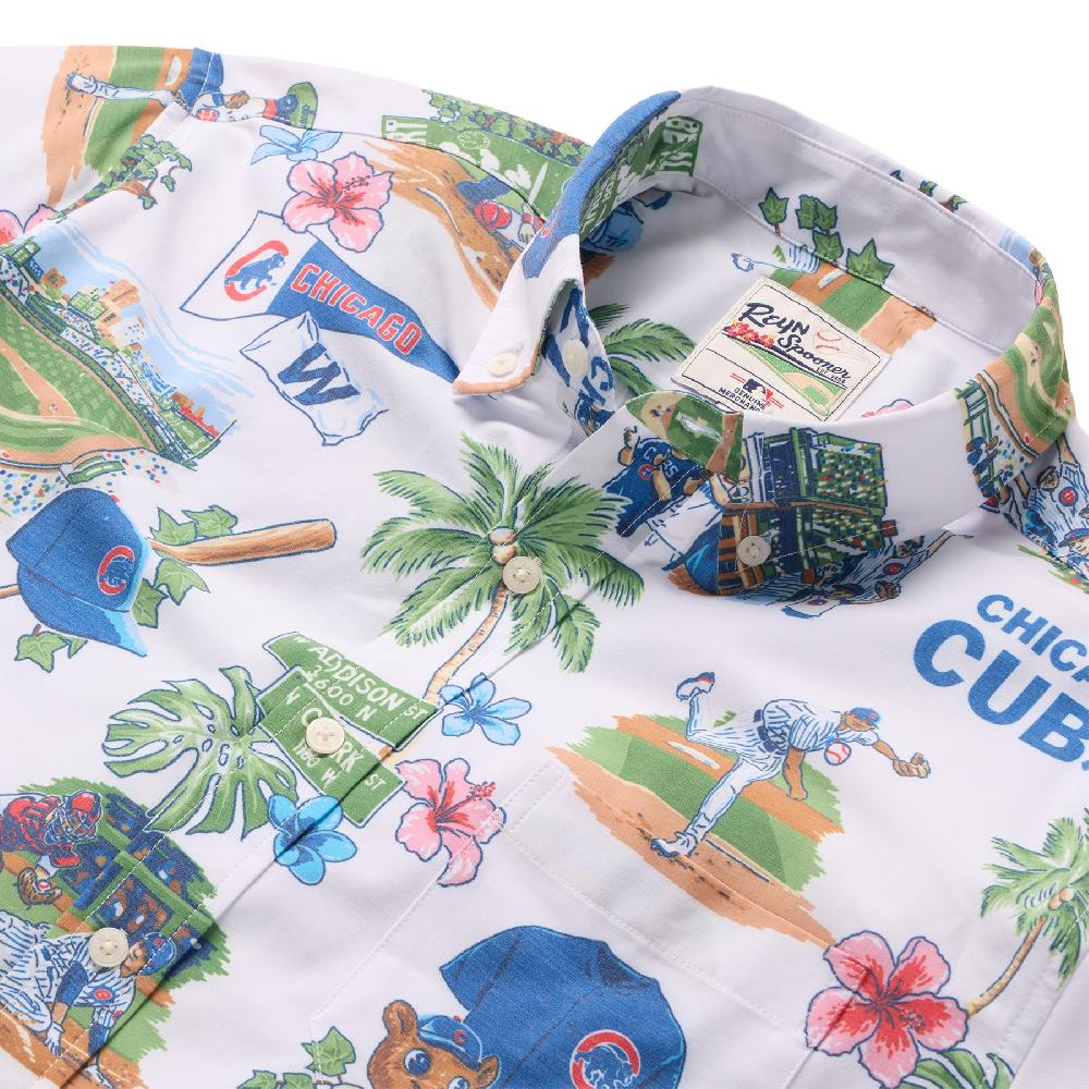 Reyn Spooner MLB® CHICAGO CUBS SCENIC PERFORMANCE BUTTON FRONT