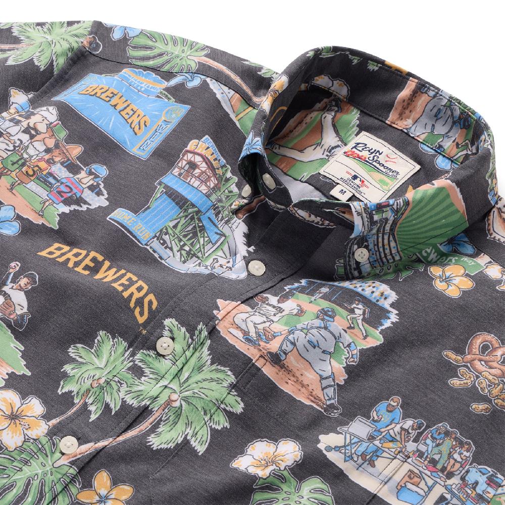 Reyn Spooner MLB® MILWAUKEE BREWERS SCENIC PERFORMANCE BUTTON FRONT