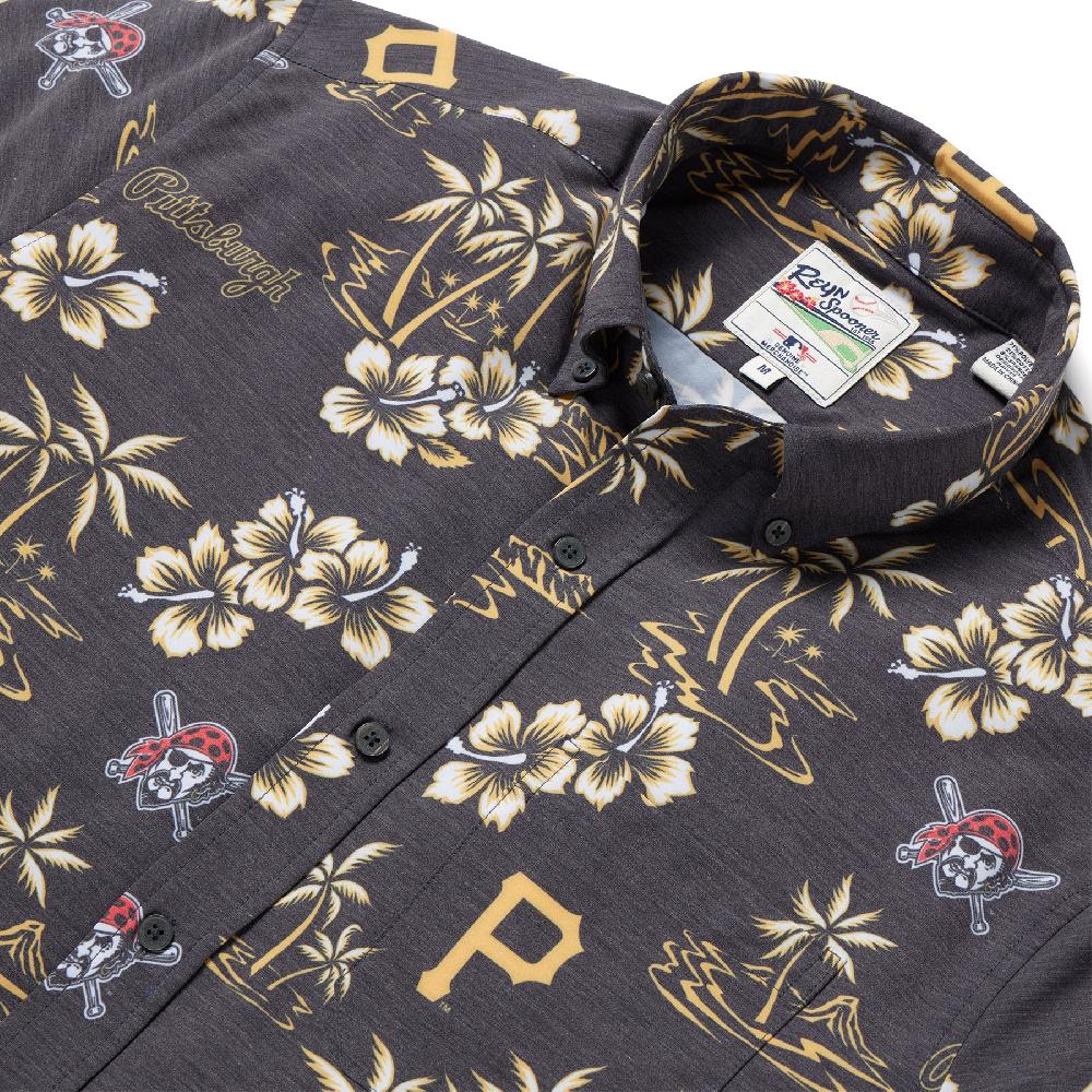 Reyn Spooner MLB® PITTSBURGH PIRATES GAME DAY PERFORMANCE BUTTON FRONT