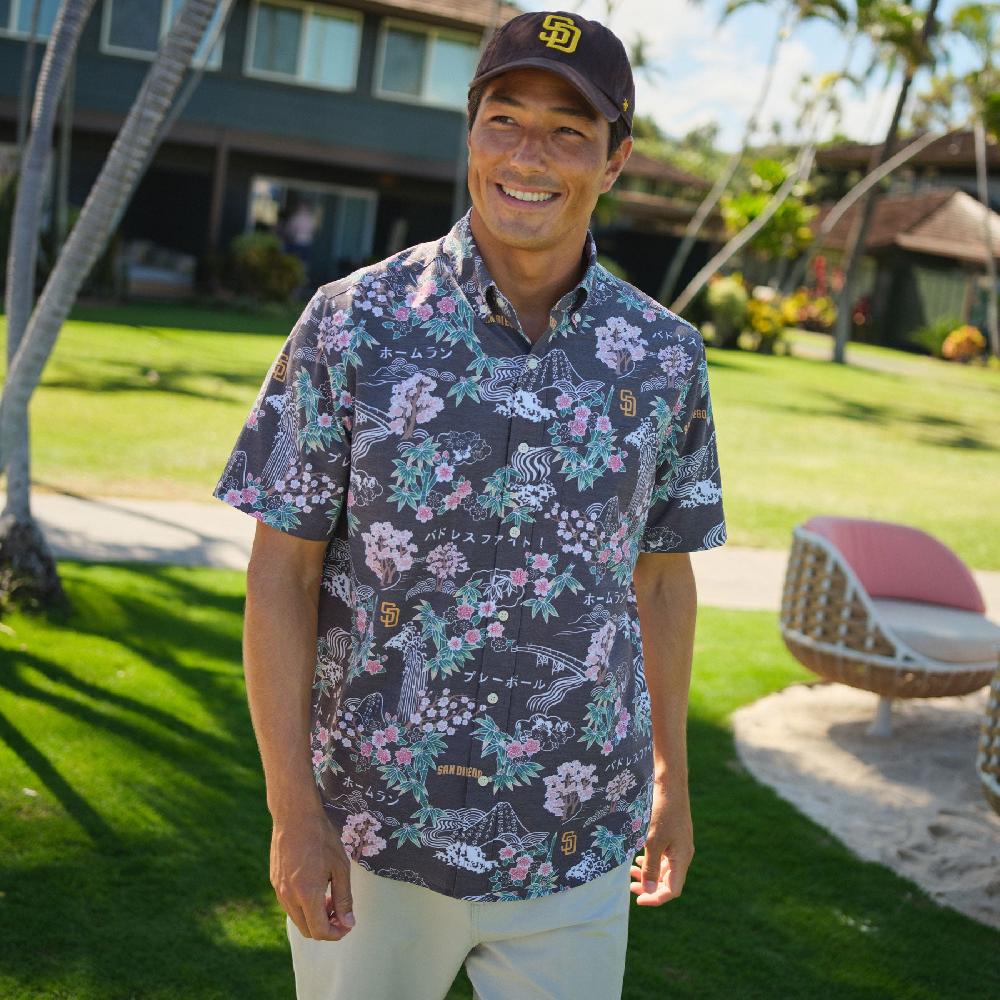 Reyn Spooner MLB® SAN DIEGO PADRES SAKURA SPRING PERFORMANCE BUTTON FRONT