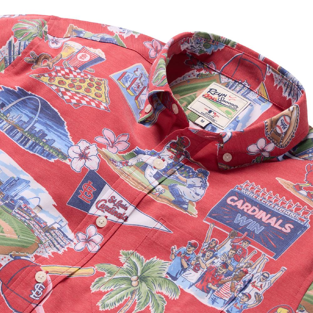 Reyn Spooner MLB® ST. LOUIS CARDINALS SCENIC PERFORMANCE BUTTON FRONT