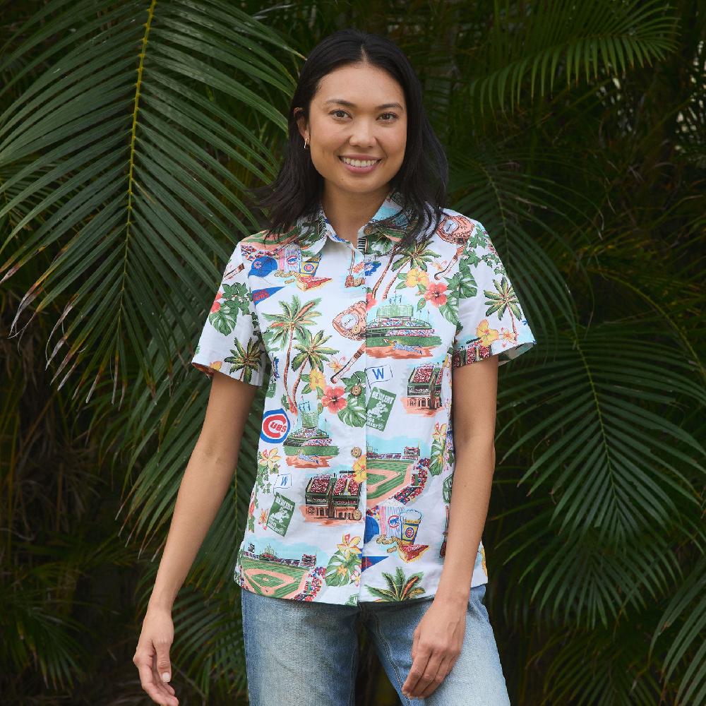 reyn spooner MLB® WOMEN'S CHICAGO CUBS SCENIC BUTTON FRONT