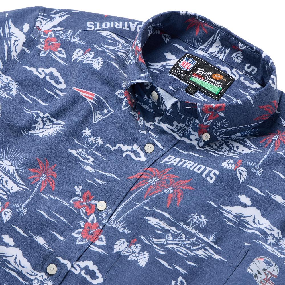 Reyn Spooner NEW ENGLAND PATRIOTS GAME DAY PERFORMANCE BUTTON FRONT