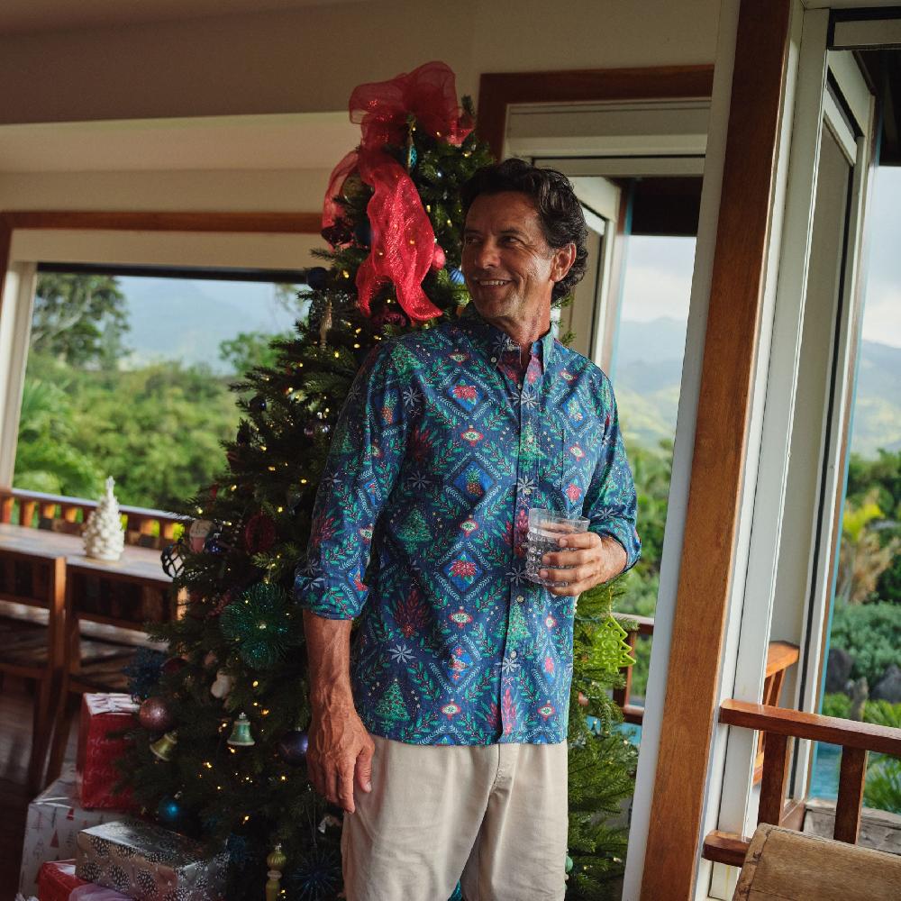 Reyn Spooner HAWAIIAN CHRISTMAS 2025 LONG SLEEVE