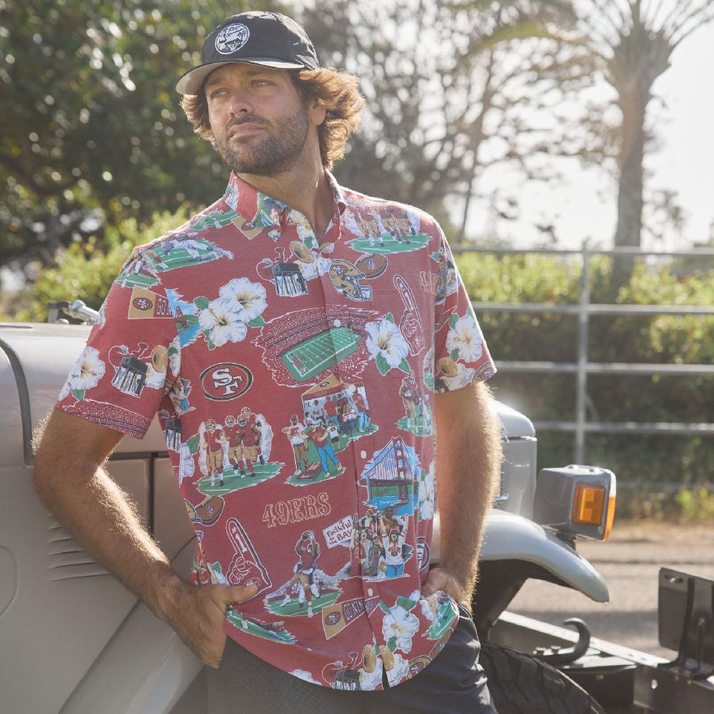 Reyn Spooner SAN FRANCISCO 49ERS SCENIC PERFORMANCE BUTTON FRONT