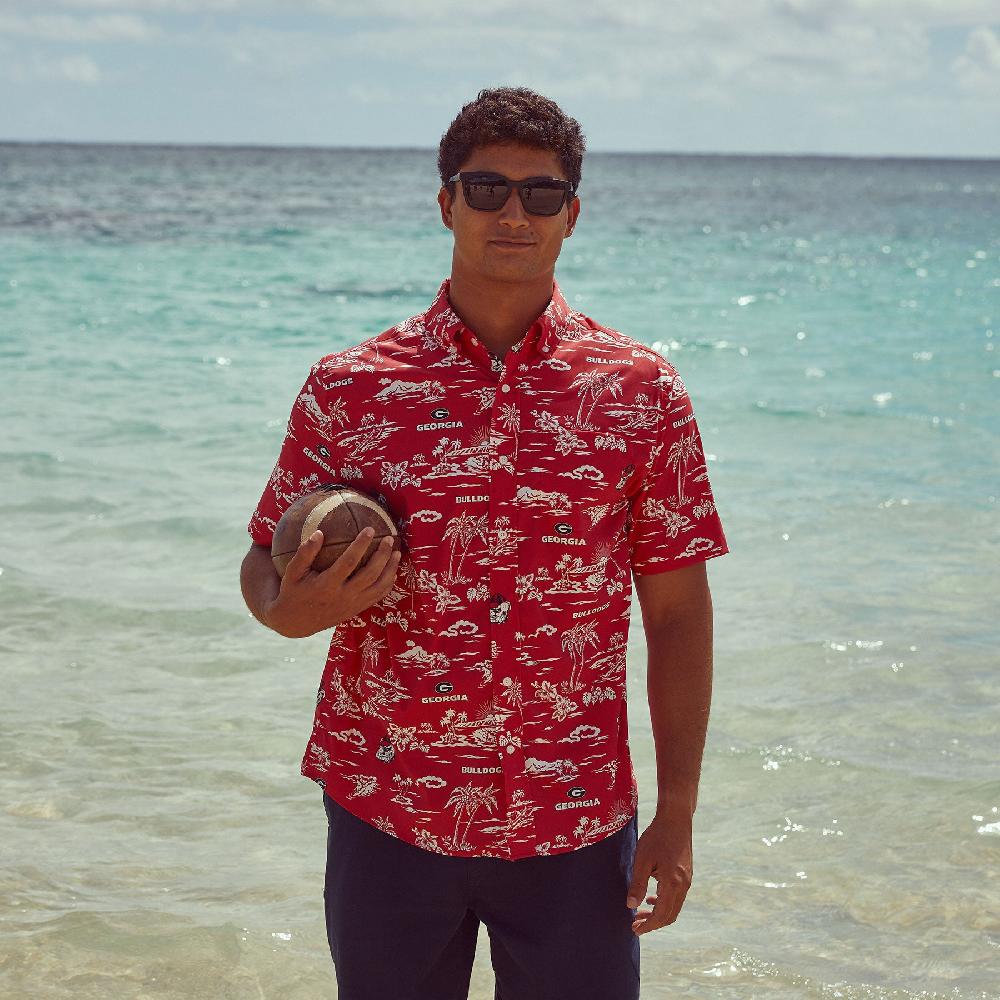 Reyn Spooner UNIVERSITY OF GEORGIA KEKAI PERFORMANCE BUTTON FRONT