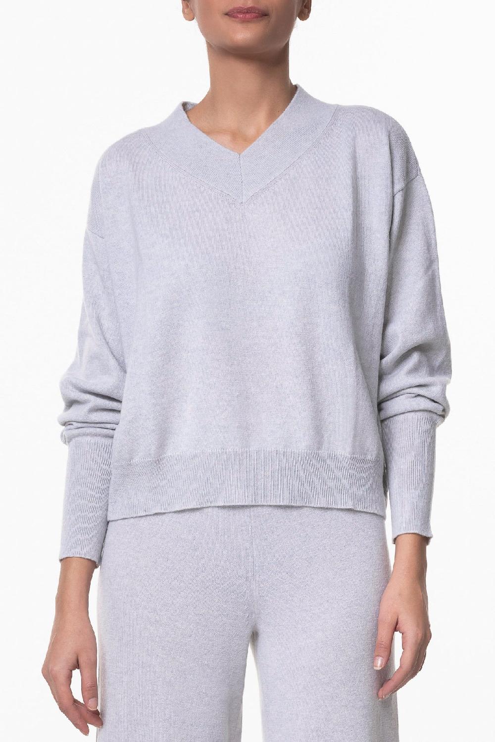 Rhea Costa Huda V-Neck Cashmere Sweater In Pumice