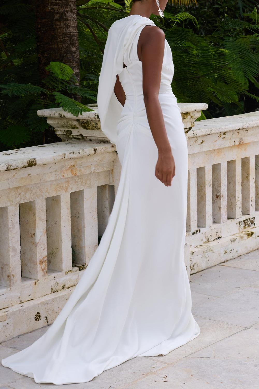 Rhea Costa Ira Crepe Dress In Off-White