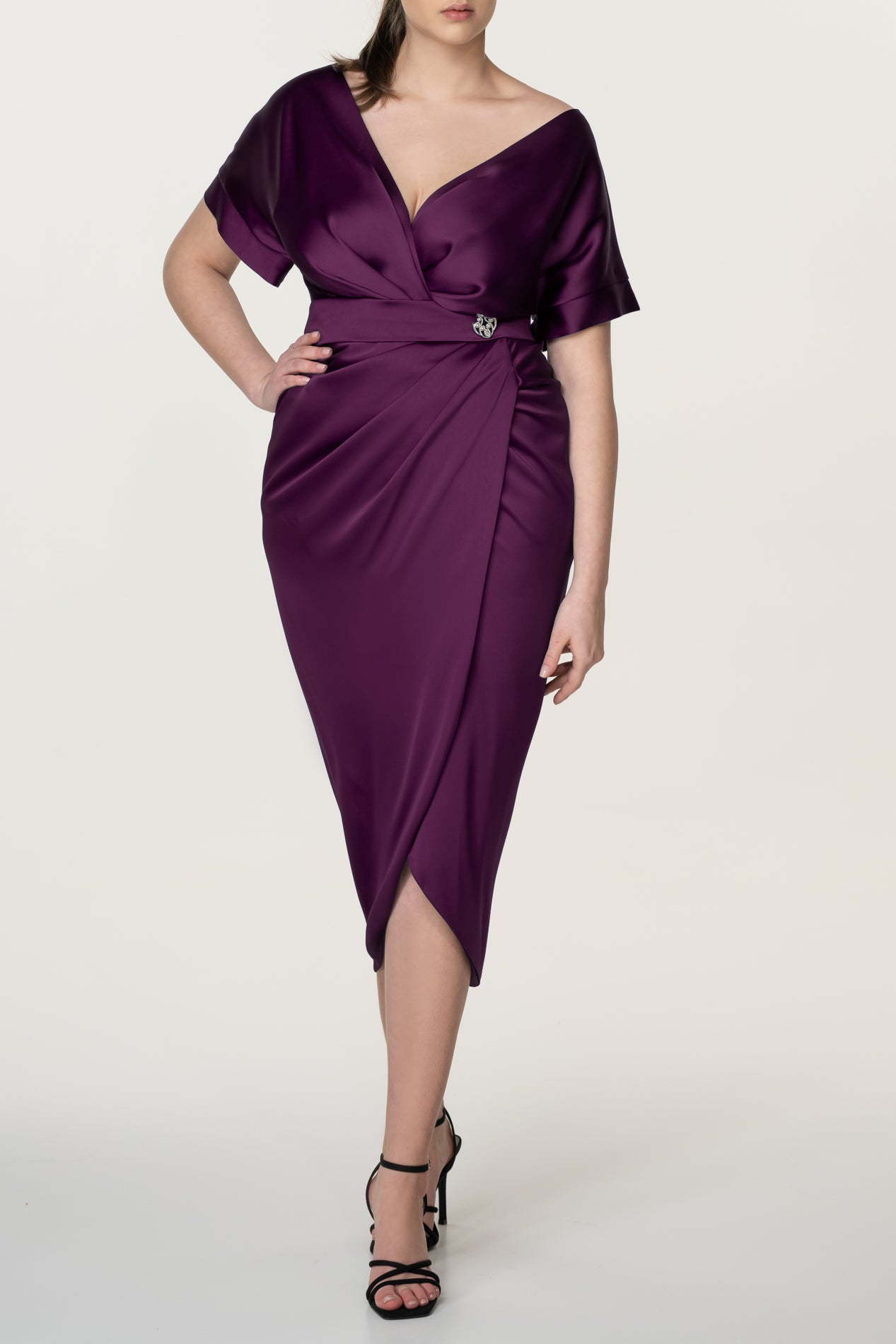 rhea costa Jaya Satin Midi Dress in Burgundy