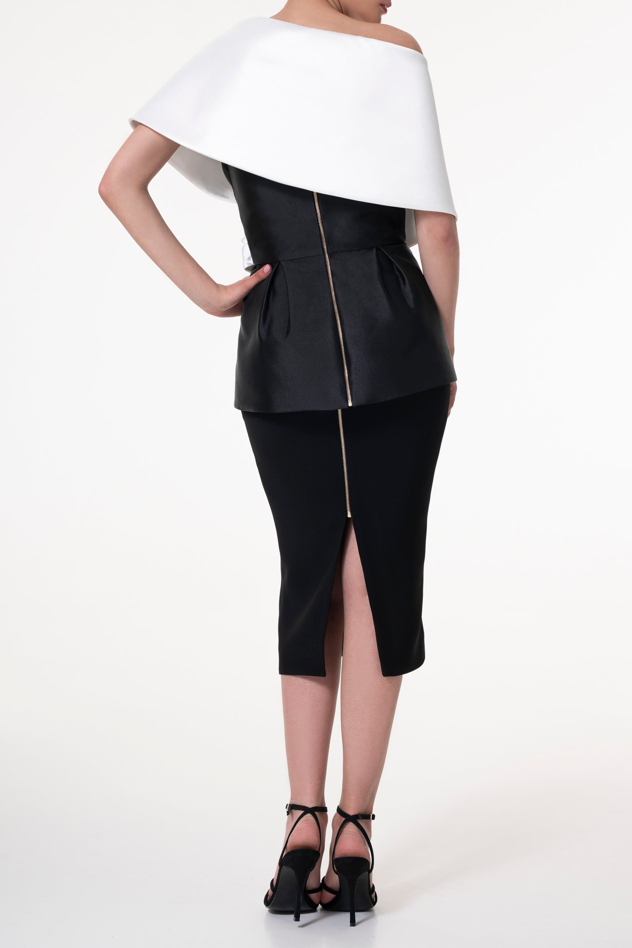 Rhea Costa Kavya Mikado Top In Black-White