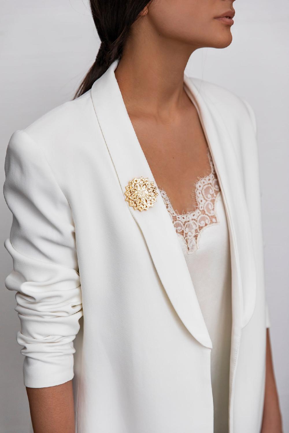 Rhea Costa Lotus Brooch - Gold With Crystals