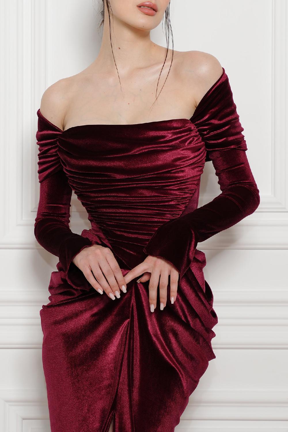 Rhea Costa Quinn Long Velvet Gown In Ruby-Red