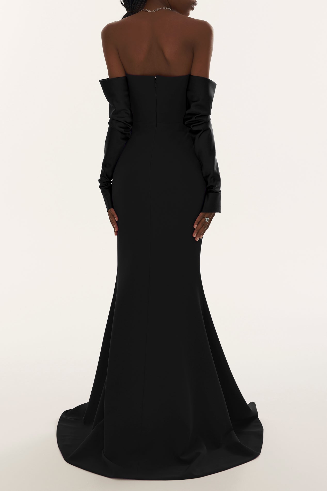 Rhea Costa Raven Crepe Long Dress In Black