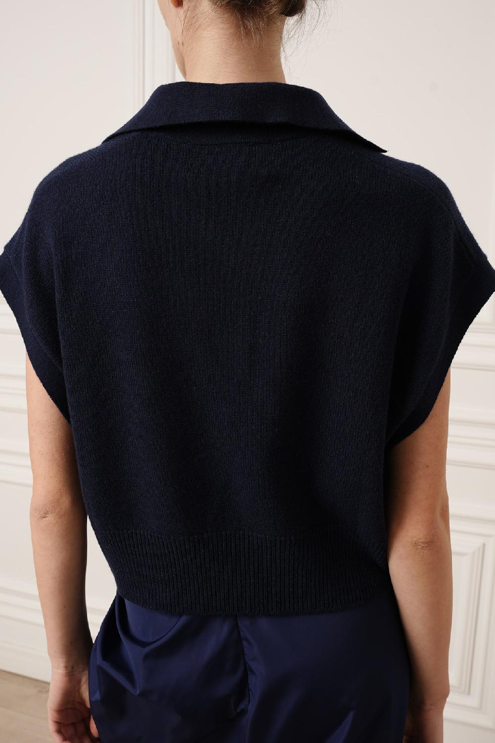 Rhea Costa Shiya V-Neck Cashmere Sweater Vest In Neptune
