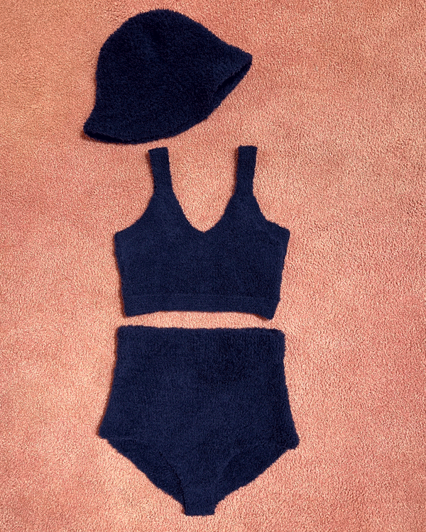 Rhié HAND KNIT BEE BRIEF NAVY