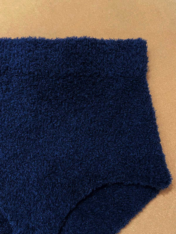 Rhié HAND KNIT BEE BRIEF NAVY