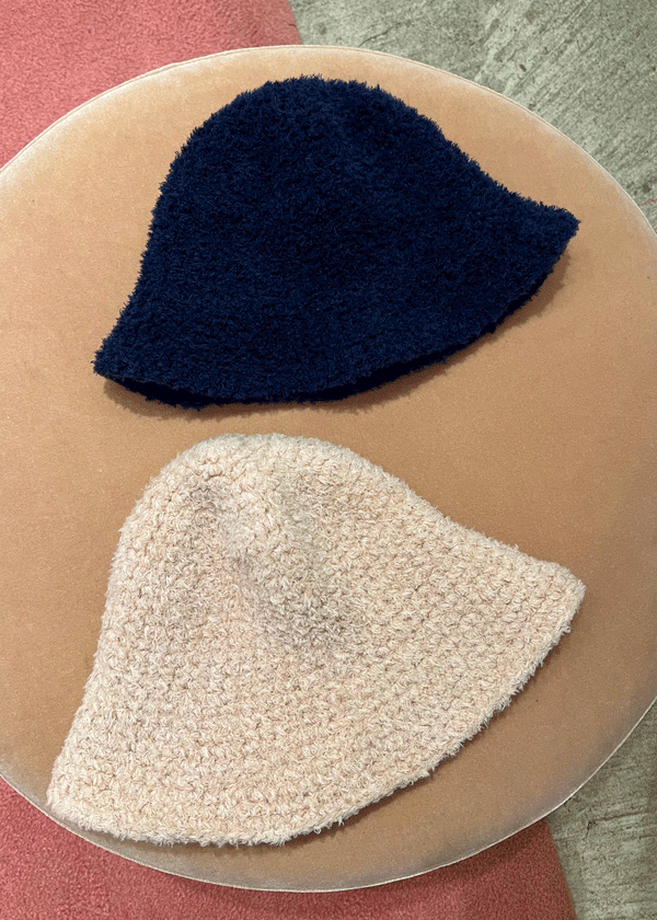 Rhié HAND KNIT BUCKET BEIGE