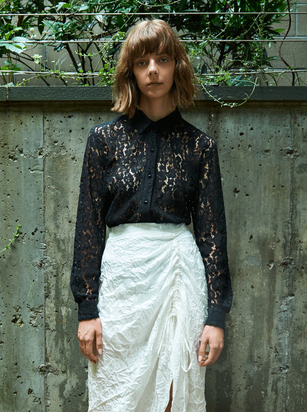 Rhié MIE LACE BLOUSE BLACK
