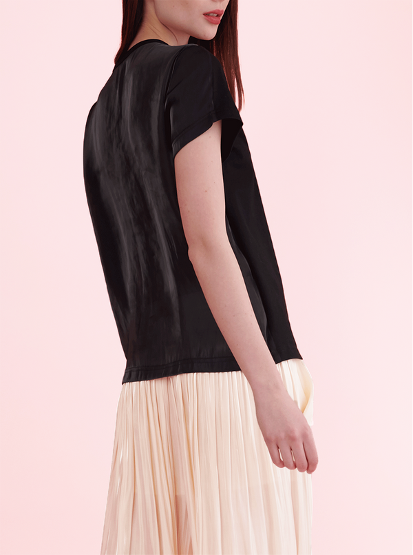 Rhié SPLIT TEE BLACK