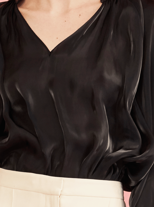 Rhié SUKI BLOUSE BLACK