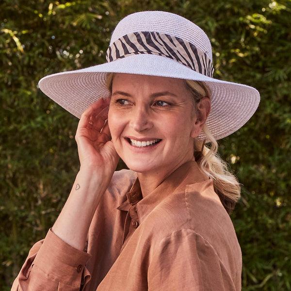 Rigon Headwear Selena Cloche Cancer Council Black/White