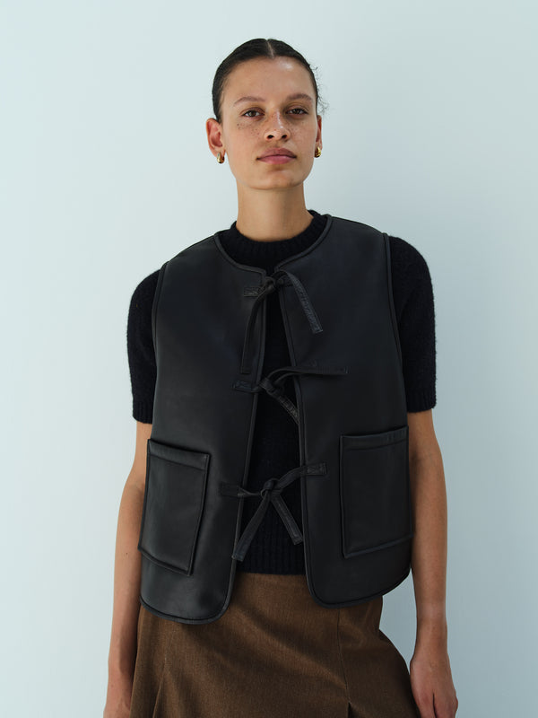 Rika Studios ALLEN VEST / BLACK-BLACK