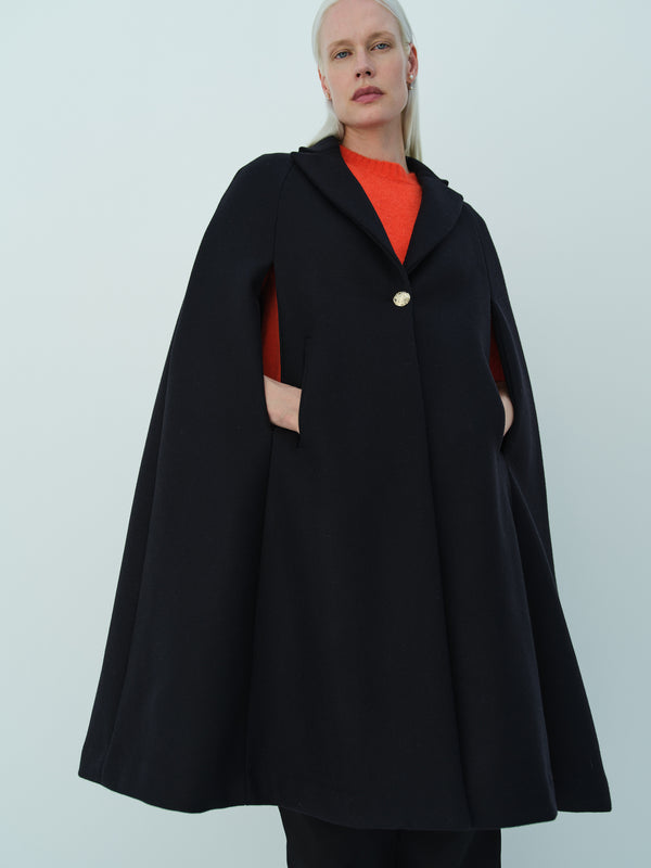 Rika Studios CAPE COAT / BLACK