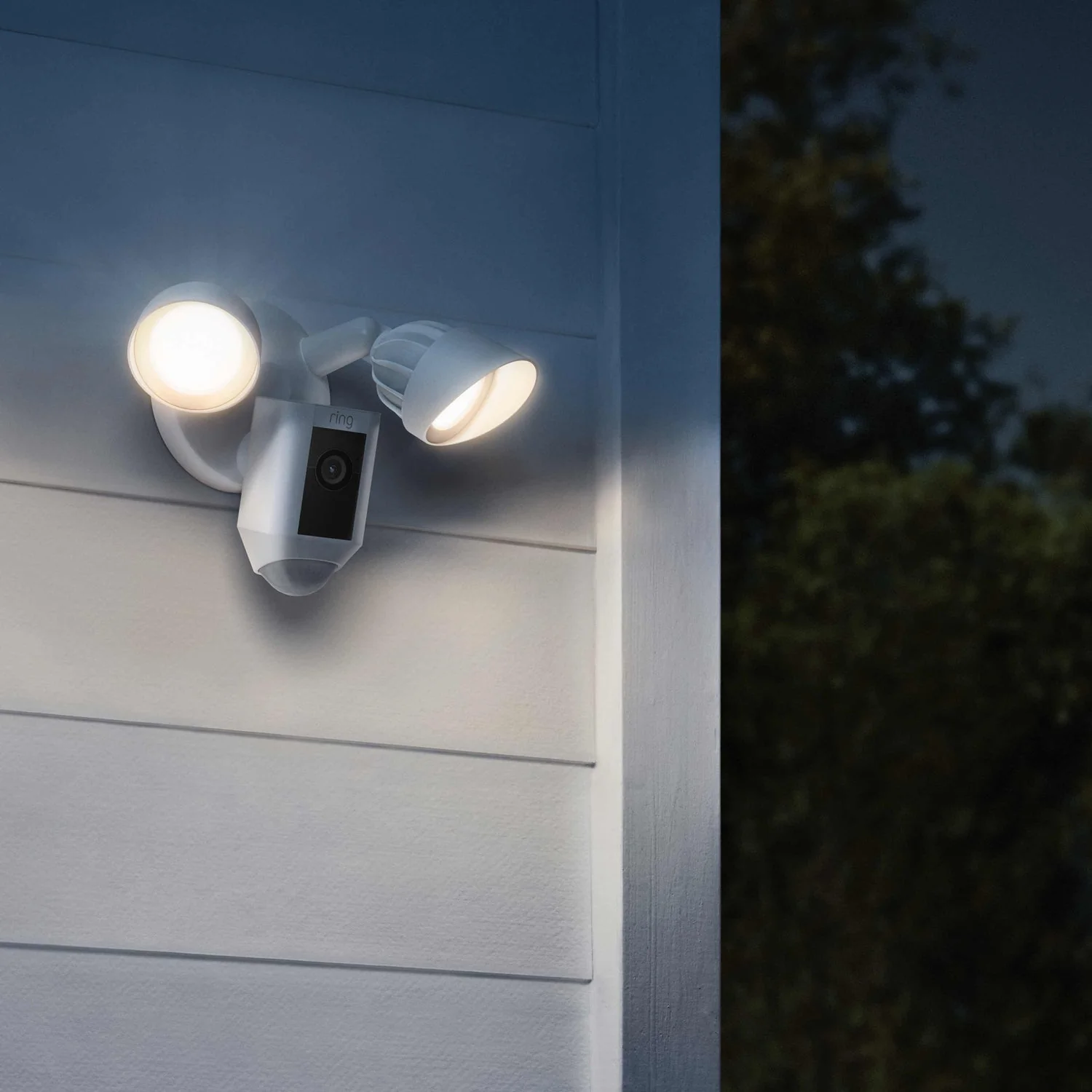 Ring Floodlight Cam Wired Plus + Indoor Cam (2nd Gen)
