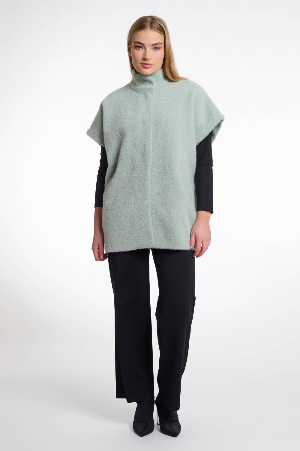 rino & pelle Helen cape Manor grey