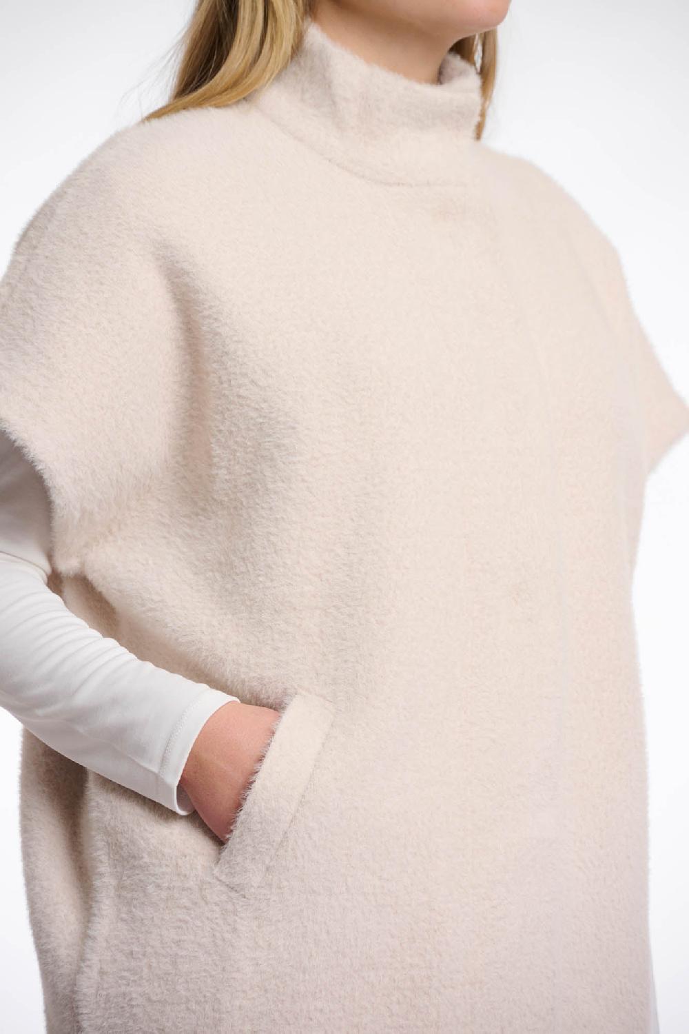 Rino & Pelle Helen Cape Pale