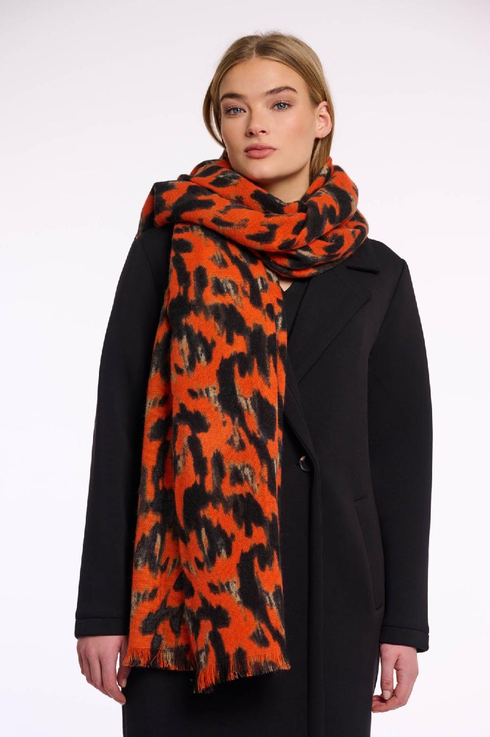 rino & pelle Malin leopard scarf Fire animal